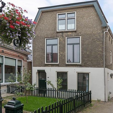 Knus Vertoeven In Een Historisch Pand In Grou. Extérieur photo